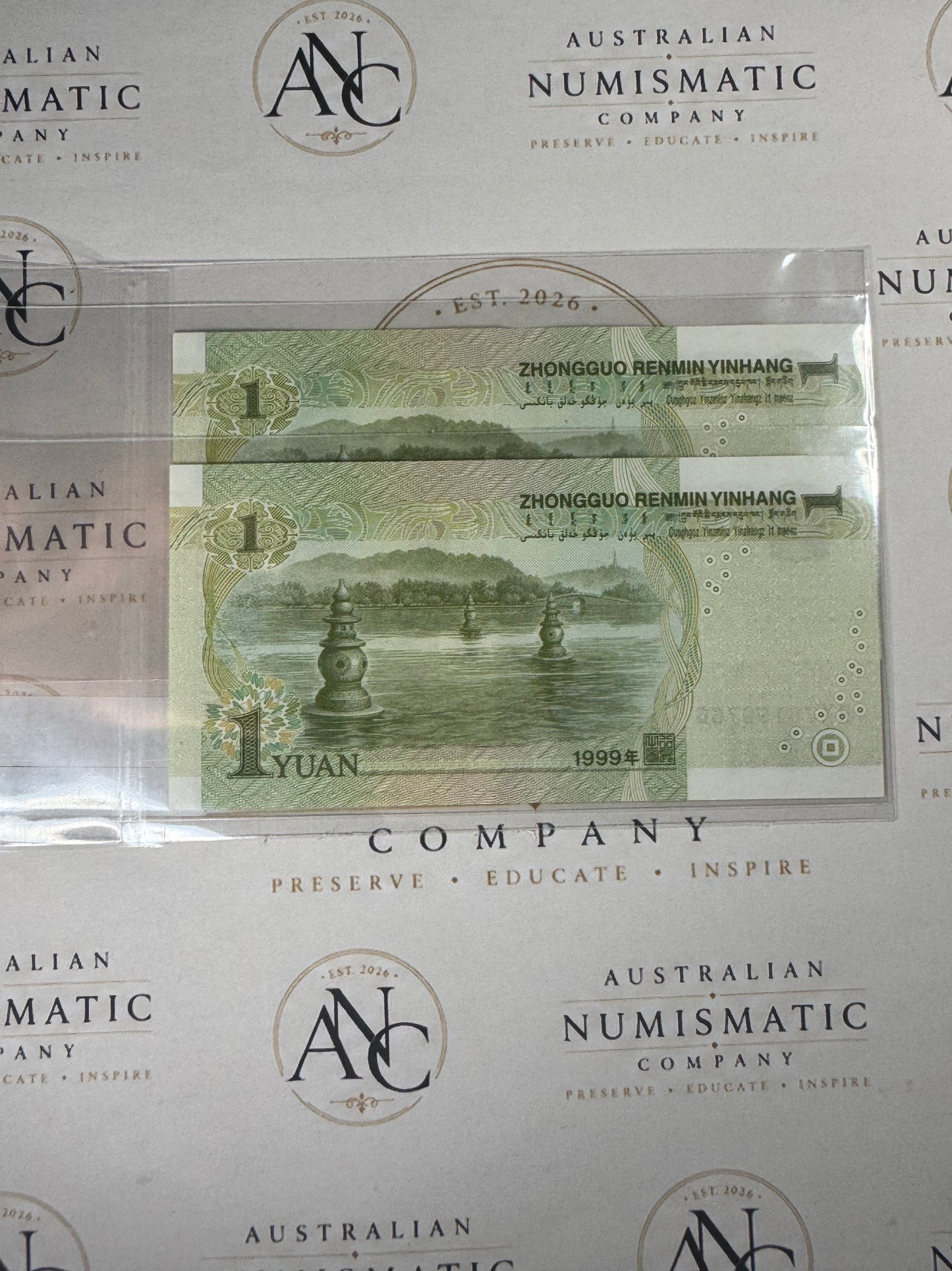 China 1999 1 Yuan Banknotes – Consecutive Serial Number Pair – Mao Zedong